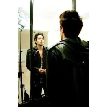Shawn Andrews Biography