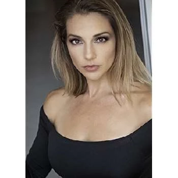 Shayna Bofill - Age, Bio, Birthdate, Family, Networth & More