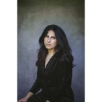 Shazia Nicholls - Age, Bio, Birthdate, Family, Networth & More