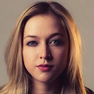 Julia Sheer Biography
