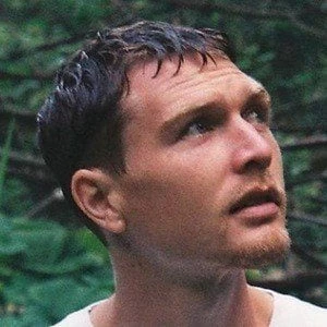Tim Shieff Biography