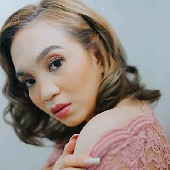 Shiela May Paralejas - Age, Bio, Birthdate, Family, Networth & More