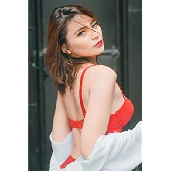 Shiena Yu - Age, Bio, Birthdate, Family, Networth & More