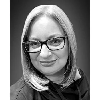 Shirley Halperin - Age, Bio, Birthdate, Family, Networth & More