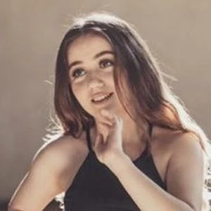 Bana Shirwan - Family, Bio, Birthday, Family, Income & More