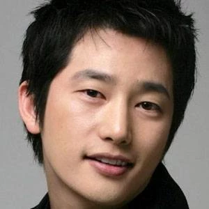 Park Si-hoo Biography