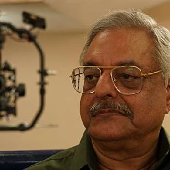 Siddharth Kak - Age, Bio, Birthdate, Family, Networth & More