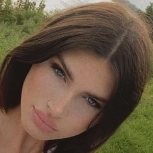 Siena Bella - Networth, Bio, Wiki, Family, Birthday, Networth & More