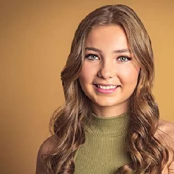 Sienna Johnston - Age, Bio, Birthdate, Family, Networth & More