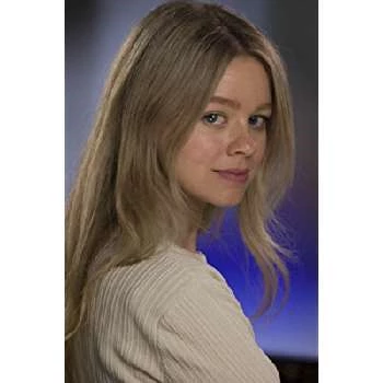 Sierra Hawkins - Wiki, Bio, Birthdate, Networth, Family & More