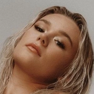 Katie Sigmond Biography