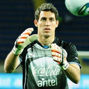 Martín Silva - Bio, Networth, Family, Age, Birthdate & More