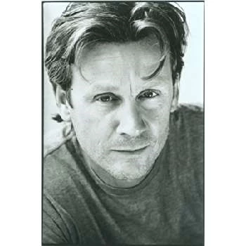 Simon Poland - Age, Bio, Birthdate, Family, Networth & More