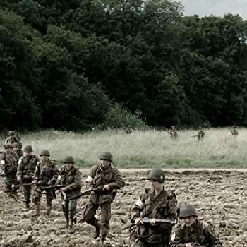 Simon Schatzberger - Age, Bio, Birthdate, Family, Networth & More