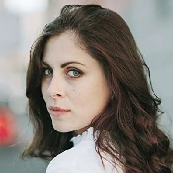 Simona Distefano - Age, Bio, Birthdate, Family, Networth & More