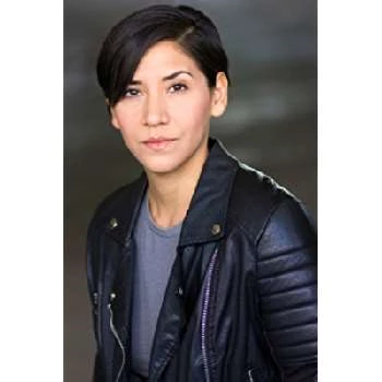 Simone Lara - Age, Bio, Birthdate, Family, Networth & More