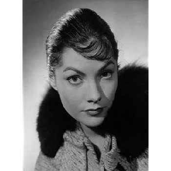 Simone Roy - Age, Bio, Birthdate, Family, Networth & More