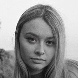 Simply Kel Biography