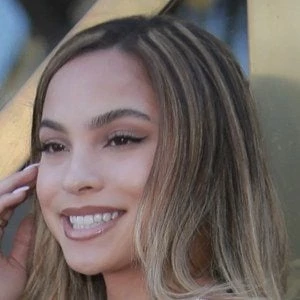 Riley Simpson Biography