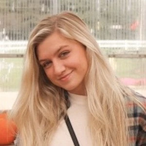 Anna Sitar - Birthplace, Bio, Wiki, Birthday, Family, Networth & More