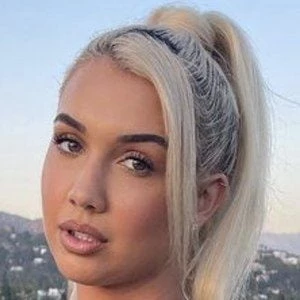 Madison Skylar - Age, Height, Birthdate, Bio, Family, Networth & More