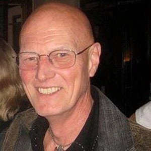 Chris Slade - Birthplace, Bio, Wiki, Birthday, Family, Networth & More