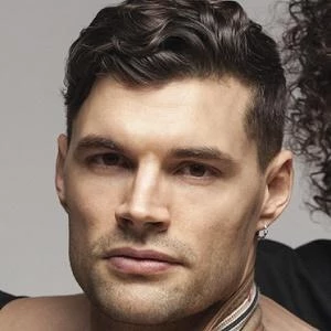 Joel Smallbone - Age, Height, Birthdate, Bio, Family, Networth & More