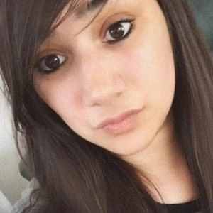 Kimmi Smiles - Age, Height, Birthdate, Bio, Family, Networth & More