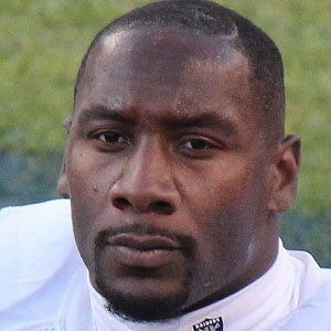 Antonio Smith - Age, Height, Birthdate, Family, Wiki & More