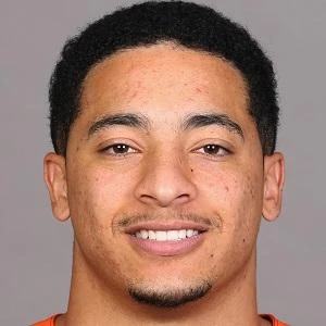 Derron Smith - Family, Bio, Birthday, Family, Income & More