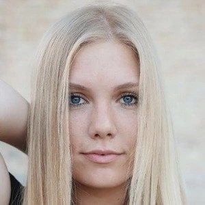 Maya Smith - Age, Height, Birthdate, Bio, Family, Networth & More