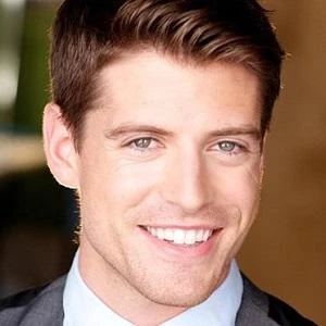 TJ Smith - Age, Bio, Birthdate, Family, Networth & More