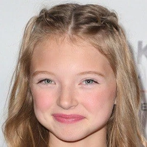 Shae Smolik - Biography, Birthday, Wiki, Family, Networth & More