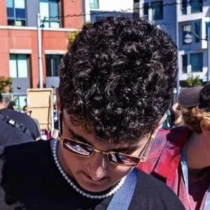 Sneakerresellx - Wiki, Bio, Networth, Birthdate, Family & More