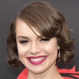 Abbi Snee - Birthday, Bio, Wiki, Family, Networth & More