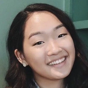 Snoopslimes - Family, Bio, Birthday, Family, Income & More