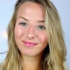 Sophie Sof - Profession, Biography, Birthdate, Family, Wiki & More