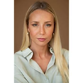 Sofia Arruda - Age, Bio, Birthdate, Family, Networth & More