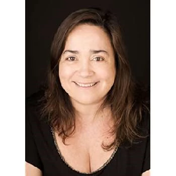 Sofia Espírito Santo - Family, Bio, Birthday, Family, Income & More