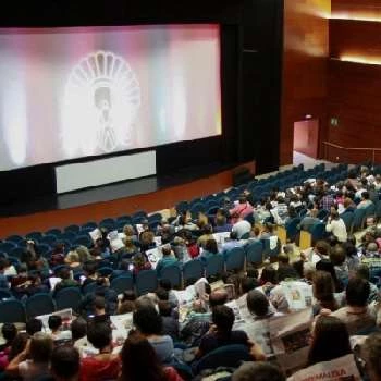 Sofia Lanaro - Age, Bio, Birthdate, Family, Networth & More