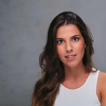 Sofia Mirpuri - Age, Bio, Birthdate, Family, Networth & More