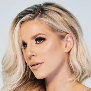 Heidi Somers Biography