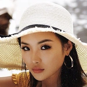 Chailee Son Biography