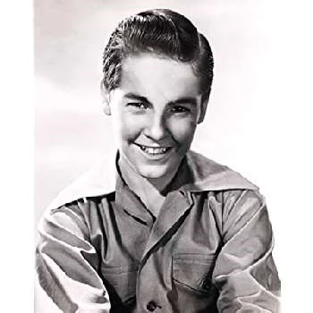 Sonny Howe - Age, Bio, Birthdate, Family, Networth & More