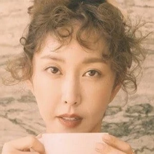 Yoo Soo-young - Wiki, Bio, Networth, Birthdate, Family & More