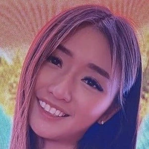 Debbie Soon Biography