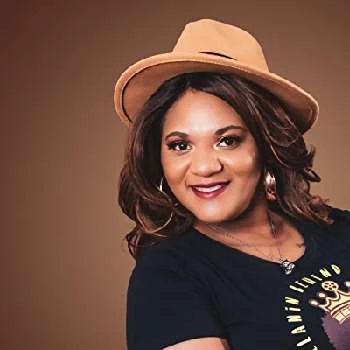 Sophia Ellis - Age, Bio, Birthdate, Family, Networth & More