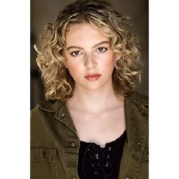 Sophie Elizabeth Gonzalez - Age, Bio, Birthdate, Family, Networth & More