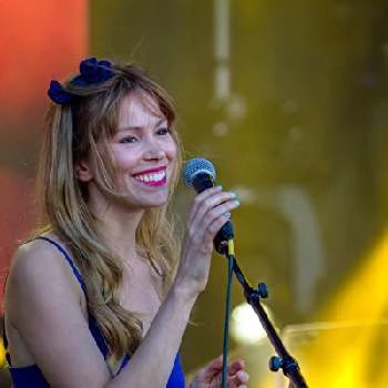 Sophie Vaillancourt - Age, Bio, Birthdate, Family, Networth & More