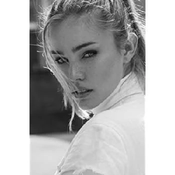 Sophie Young - Age, Bio, Birthdate, Family, Networth & More